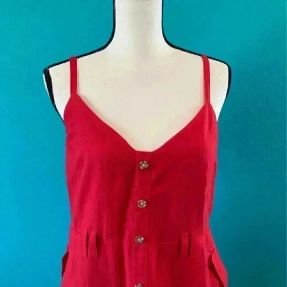 ⭐️ Lulus button down red dress in size large - Picture 2 of 5
